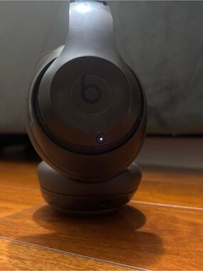Beats by Dre Over-Ear Headphones in Black